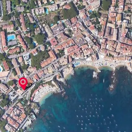 Апартаменты Precioso Reformado En 1ra Linea De Mar Sin Vistas Калелья-де-Палафружель